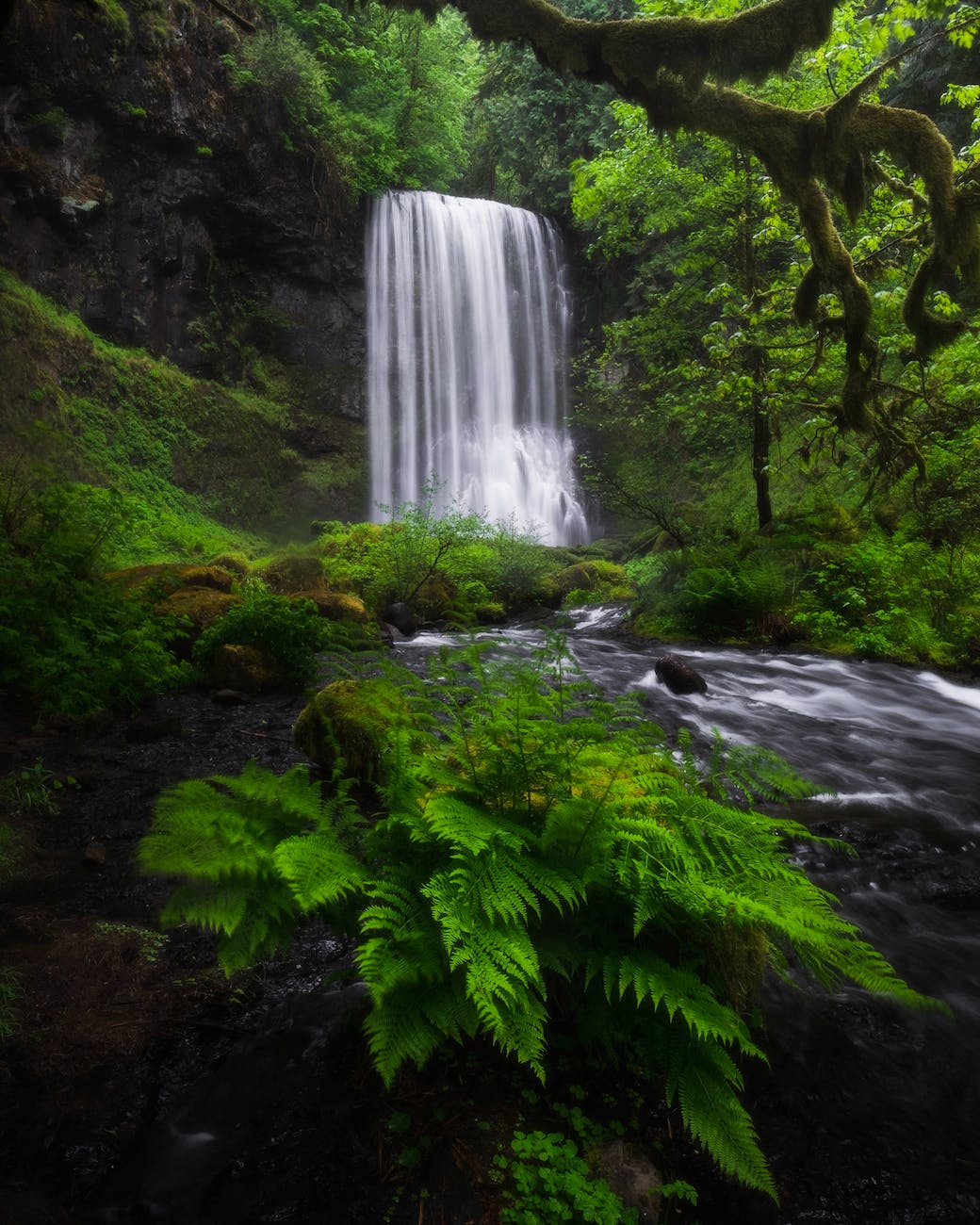 time lapse photography of waterfall